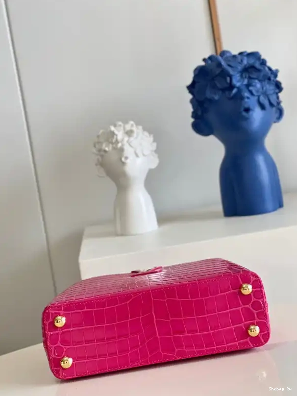 CAPUCINES VUITTON LOUIS BB 0516